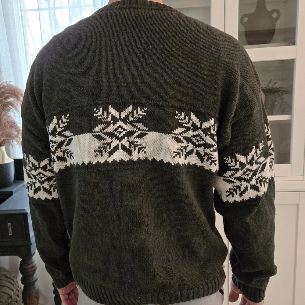 Dark green and White Snowflake Nordic Vintage Y2K Sweater